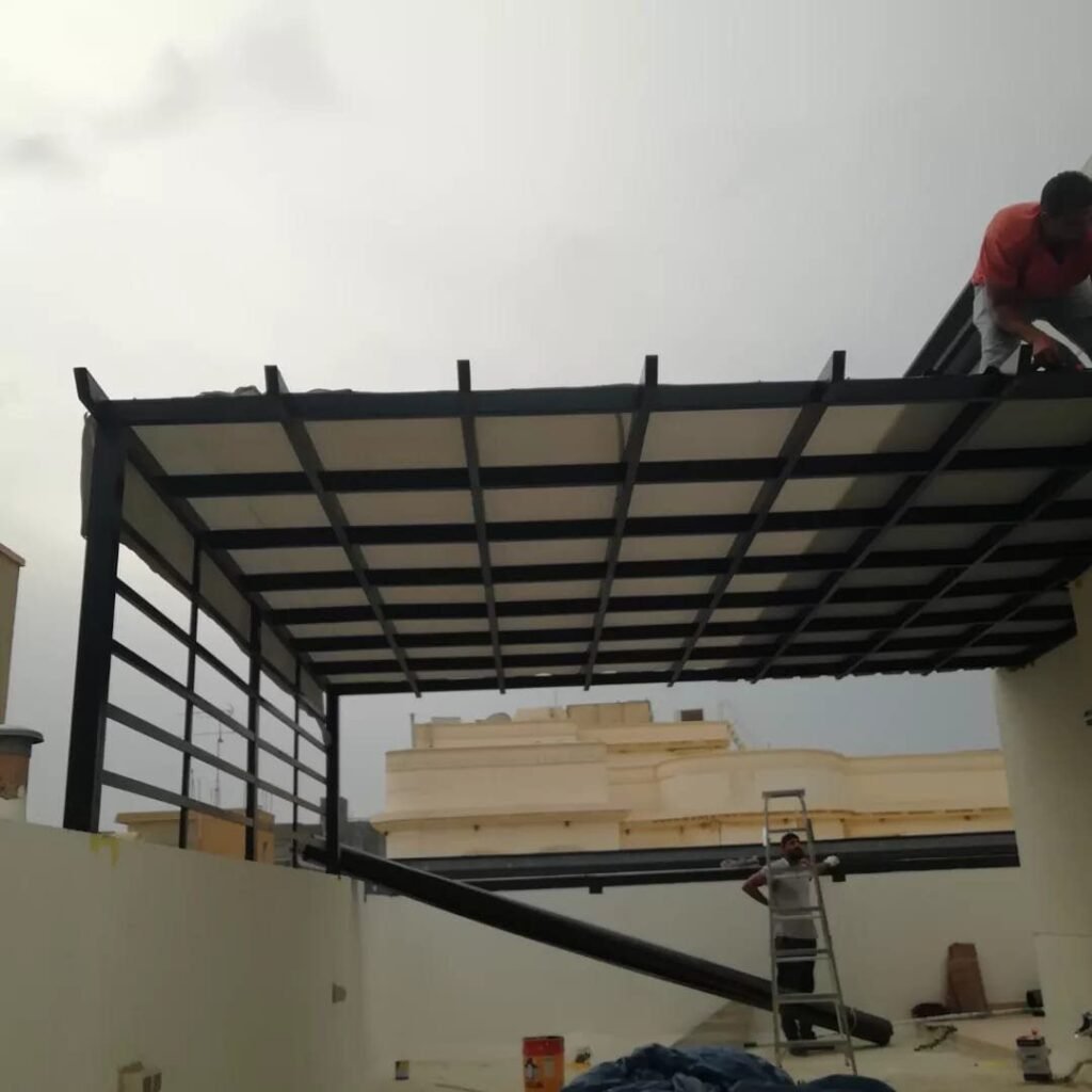 مظلات وسواتر الرياض | الغطاء الملكي - تركيب مظلات سيارات وحدائق (ضمان ذهبي)